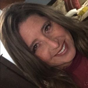 Meet your Posher, Sandi